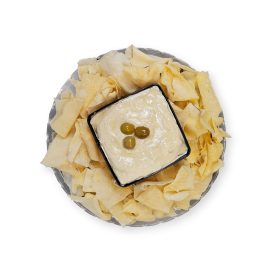 حمص و نان کریسپی